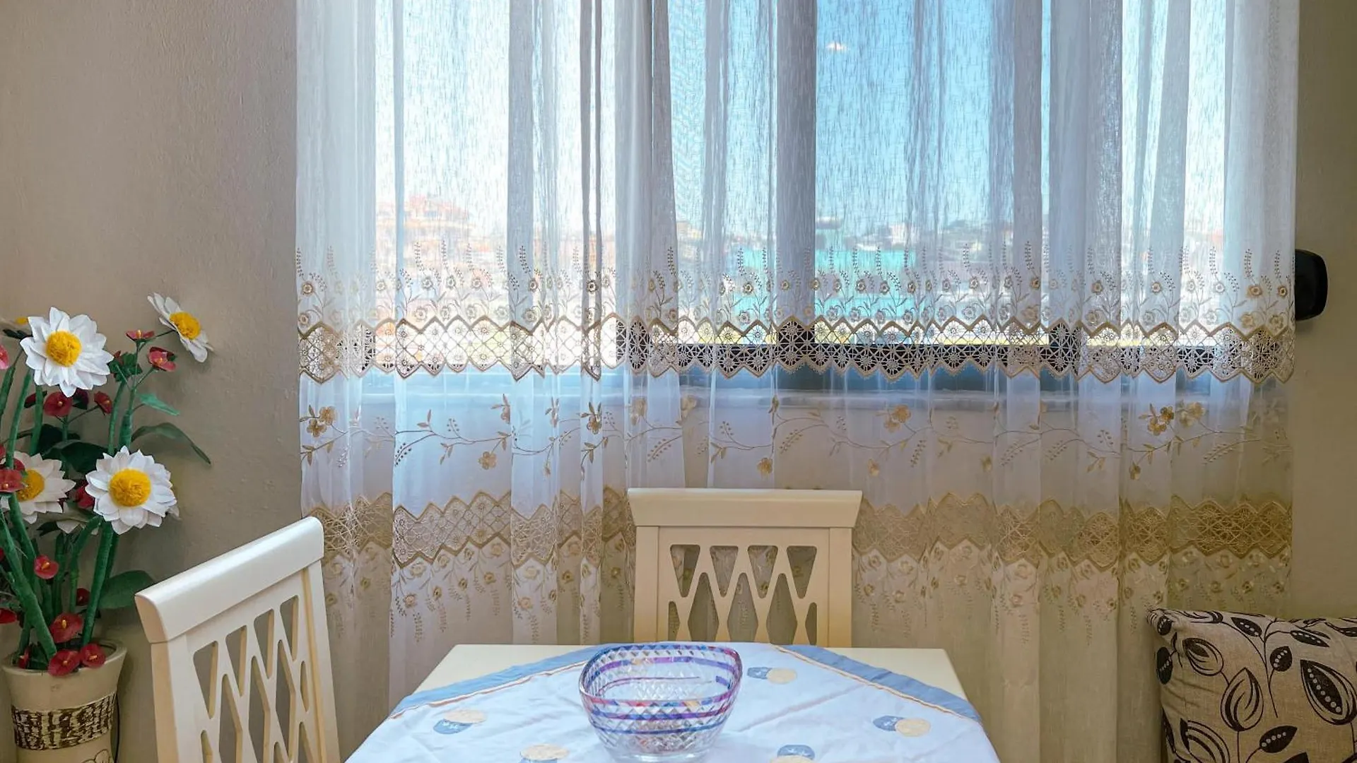 Apartment Near The Beach Durres