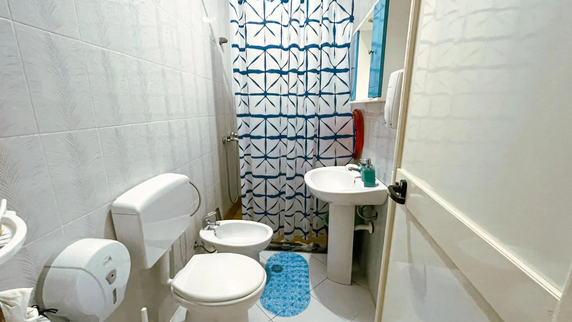 Apartment Near The Beach Durres